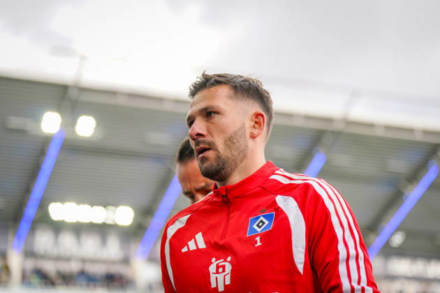 German Bundesliga 2026–2027, Matchday 7: SC Paderborn vs. Hamburger SV at Home Deluxe Arena, Paderborn; Daniel Heuer Fernandes, Hamburger SV, 1 Copyright: xJOERANxSTEINSIEKx