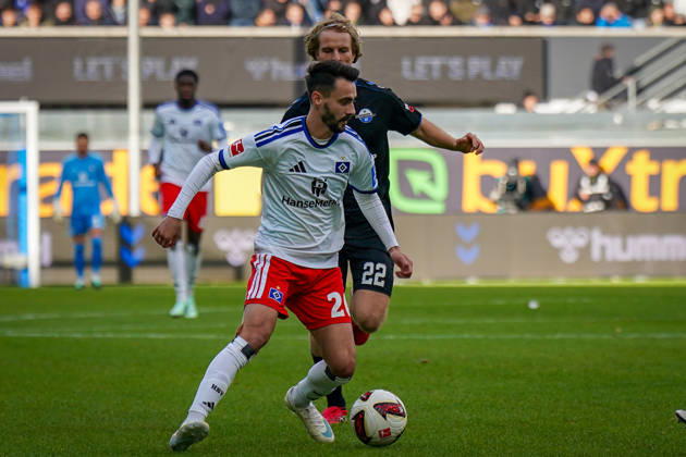 German Soccer Bundesliga 2026–2027, Matchday 7: SC Paderborn vs. Hamburger SV at Home Deluxe Arena, Paderborn; Fabio Vieira (Hamburger SV) and Mattes Hansen (Paderborn) take the field at 8:20 p.m. and 10:22 p.m., respectively Copyright: xJOERANxSTEINSIEKx