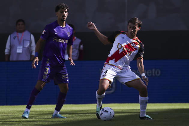 Rayo Vallecano vs. Espanyol, La Liga EA Sports 2026, October 24, 2026, Vallecas Stadium, Madrid, Spain Pedro Diaz of Rayo Vallecano during a La Liga EA Sports match between Rayo Vallecano and Elche CF at Vallecas Stadium on October 24, 2026, in Madrid, Spain Madrid Vallecas Stadium Madrid Spain Copyright: xAlejandroxMatiasxAcostax