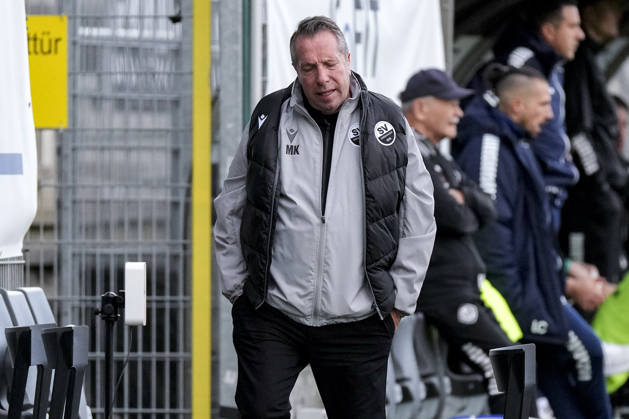 Markus Kauczinski, Coach, Head Coach, SVS, single frame, single photo, in action, looking disappointed, disappointment, frustration, pessimistic, October 24, 2026, Sandhausen, Germany, soccer, Regionalliga Southwest, SV Sandhausen vs. VfR Aalen xozx