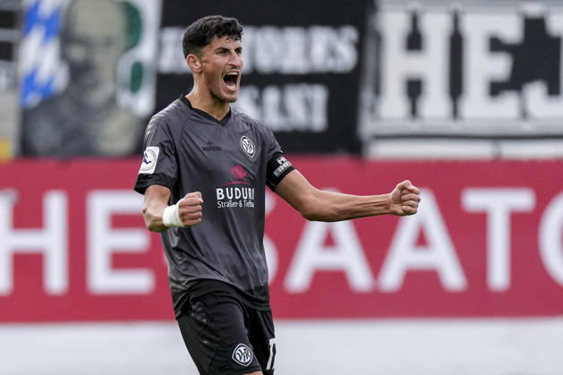 Ali Odabas Aalen, 17, captain, player for VfR Aalen, Celebration after the final whistle, joy over the victory, winners, celebrating, cheerful, positive, happy, optimistic, highlight, action, single frame, single photo, October 24, 2026, Sandhausen, Germany, soccer, Regionalliga Südwest, SV Sandhausen vs. VfR Aalen xozx
