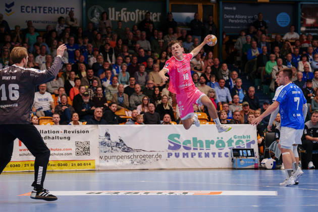 German Handball Bundesliga, Matchday 9: Dessau Roßlauer HV 06 vs. SC DHfK Leipzig; Staffan Peter of SC DHfK Leipzig, age 18, taking a jump shot on October 24, 2026, at the Anhalt Arena, Dessau-Roßlau, Saxony-Anhalt; Dessau-Roßlau, Anhalt Arena, Saxony-Anhalt, Germany
