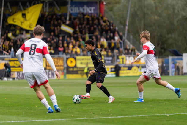 October 24, 2026, xjyhynx, Soccer 3rd Division, VfB Stuttgart U23 vs. Alemannia Aachen, from left to right: Mehdi Loune dribbling, 10, Alemannia Aachen, Großaspach