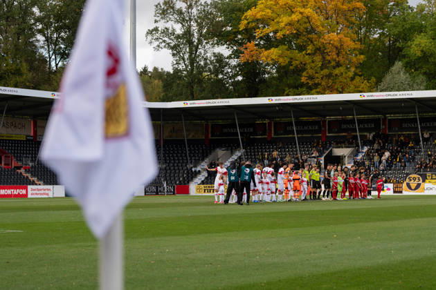 October 24, 2026, xjyhynx, Soccer 3rd Division, VfB Stuttgart U23 vs. Alemannia Aachen, from left: Teams warming up in Großaspach