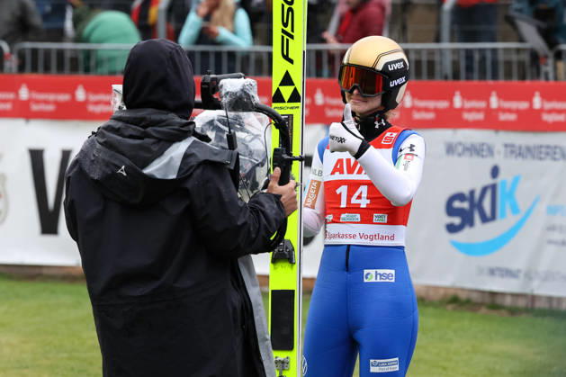October 24, 2026, Ski Jumping, Women s, FIS Summer Grand Prix, 2026 Season, Individual Final: Thumbs up from Nika Vodan (SLO) at the Klingenthal Vogtland Arena in Saxony, Germany