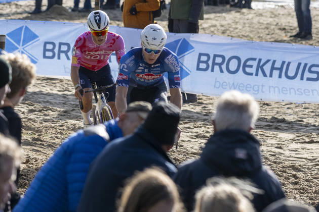 2026-10-24 - HG CROSS HEERDERSTRAND HEERDE, NETHERLANDS - OCTOBER 24: Niels VANDEPUTTE (BEL), Mees Hendrikx (NED) during the HG CROSS HEERDERSTRAND at the Heerderstrand on October 24, 2026 in Heerde, Netherlands Heerde Heerderstrand Netherlands Content not available for redistribution in The Netherlands directly or indirectly through any third parties. Copyright: xEdwinxBlaauwbroekx