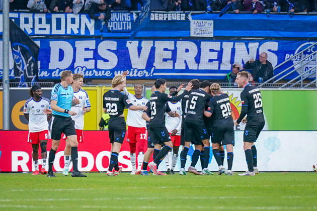 German Soccer Bundesliga 2026–2027, Matchday 7: SC Paderborn vs. Hamburger SV at Home Deluxe Arena, Paderborn. Goal and celebration following the 1–0 score by Rayan Philippe for Paderborn. Joy, emotion, and cheering. Copyright: xJOERANxSTEINSIEKx