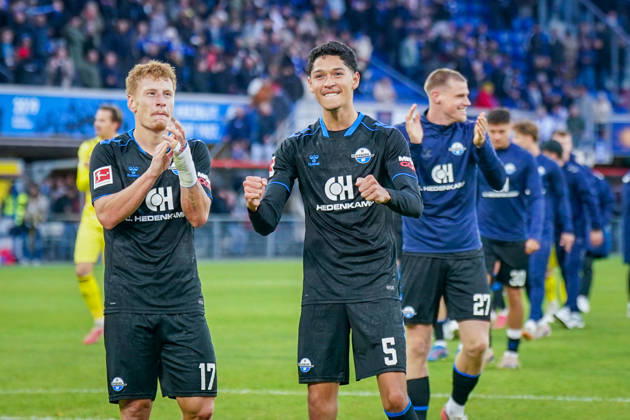 Germany Soccer Bundesliga 2026–2027, Matchday 7: SC Paderborn vs. Hamburger SV at Home Deluxe Arena in Paderborn—joy, excitement, and jubilation after the home victory. Laurin Curda (Paderborn 17), Santiago Castaneda (Paderborn 5), and Steffen Tigges (Paderborn 27) celebrate. Copyright: xJOERANxSTEINSIEKx