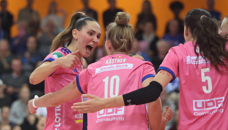 Stuttgart, DEKRA Bundesliga Volleyball: Allianz MTV Stuttgart vs. VfB Suhl LOTTO Thüringen; on the left, Karolina Fricova (Stgt)