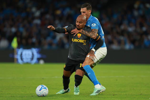 Roma’s Donyell Malen fights for the ball with Napoli’s Rafa Marin during the Serie A soccer match between Napoli and Roma at the Diego Armando Maradona Stadium in Naples, southern italy - Saturday , October 24, 2026. - Soccer .  Copyright: xAlessandroxGarofalo LaPressex