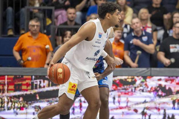 EasyCredit Basketball Bundesliga 2026–2027: Syntainics MBC vs. Rostock Seawolves, Weissenfels, Germany, October 24, 2026. Pictured: Kostja Mushidi of Weissenfels with the ball, Weissenfels Stadthalle, Weissenfels, Saxony-Anhalt, Germany