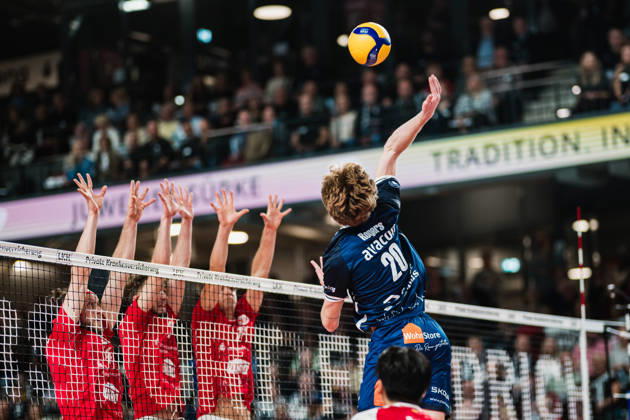 VBL SVG Lüneburg vs. SV Warnemünde, October 24, 2026, Patrick Kyle Rogers 20, SVG Lüneburg Volleyball, Bundesliga, Matchday 2, SVG Lüneburg vs. SV Warnemünde on October 24, 2026, at the LKH Arena, Lüneburg Copyright: xBEAUTIFULxSPORTS Tonhäuserx