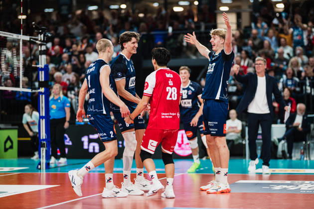 VBL SVG Lüneburg vs. SV Warnemünde, October 24, 2026 SVG Lüneburg celebrates, Cole Matthew Young 8, SVG Lüneburg, Axel Valentin Enlund 17, SVG Lüneburg Volleyball, Bundesliga, Matchday 2, SVG Lüneburg vs. SV Warnemünde on October 24, 2026, at the LKH Arena, Lüneburg Copyright: xBEAUTIFULxSPORTS Tonhäuserx