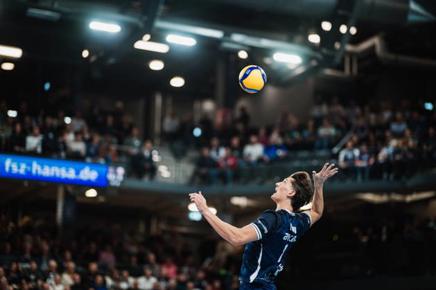 VBL SVG Lüneburg vs. SV Warnemünde, October 24, 2026, Cole Matthew Young 8, SVG Lüneburg Volleyball, Bundesliga, Matchday 2, SVG Lüneburg vs. SV Warnemünde on October 24, 2026, at the LKH Arena, Lüneburg Copyright: xBEAUTIFULxSPORTS Tonhäuserx
