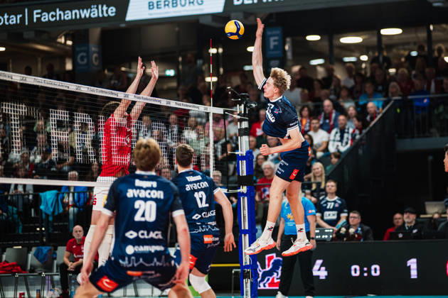 VBL SVG Lüneburg vs. SV Warnemünde, October 24, 2026, Axel Valentin Enlund 17, SVG Lüneburg Volleyball, Bundesliga, Matchday 2, SVG Lüneburg vs. SV Warnemünde on October 24, 2026, at the LKH Arena, Lüneburg Copyright: xBEAUTIFULxSPORTS Tonhäuserx