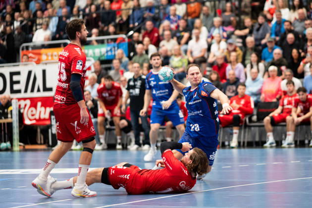 Tobias Heinzelmann, HBW Balingen Weilstetten, 28, on the circle, HBW Balingen Weilstetten vs. MT Melsungen (GER), Opel 1 Handball Bundesliga, Championship, Matchday 10, 2026–2027 season, October 24, 2026, Eibner Press Photo: Andreas Ulmer, HBW Balingen Weilstetten vs. MT Melsungen GER, Opel 1 Handball Bundesliga, Championship, Matchday 10, 2026–2027 season, October 24, 2026, Balingen Copyright: xEibner-Pressefoto AndreasxUlmerx EP_AUR