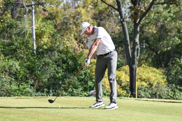 ST. LOUIS , MO - OCTOBER 24: Ernie Els of South Africa tees off on the fifth hole during the second round of the PGA, Golf Herren TOUR Champions Stifel Charity Classic on Saturday October 24th, 2026 at Norwood Hills Country Club in St. Louis, MO (Photo by Rick Ulreich Icon Sportswire) GOLF: OCT 24 PGA TOUR Champions Stifel Charity Classic EDITORIAL USE ONLY Icon3850204
