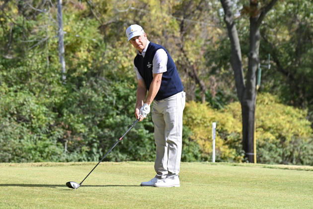 ST. LOUIS , MO - OCTOBER 24: David Toms of the United States lines up his tee shot on the fifth hole during the second round of the PGA, Golf Herren TOUR Champions Stifel Charity Classic on Saturday October 24th, 2026 at Norwood Hills Country Club in St. Louis, MO (Photo by Rick Ulreich Icon Sportswire) GOLF: OCT 24 PGA TOUR Champions Stifel Charity Classic EDITORIAL USE ONLY Icon3964212