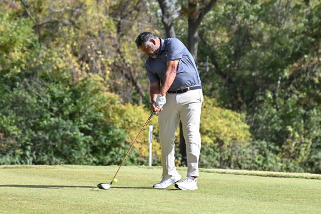 ST. LOUIS , MO - OCTOBER 24: Ricardo Gonzalez of Argentina hits his tee shot on the fifth hole during the second round of the PGA, Golf Herren TOUR Champions Stifel Charity Classic on Saturday October 24th, 2026 at Norwood Hills Country Club in St. Louis, MO (Photo by Rick Ulreich Icon Sportswire) GOLF: OCT 24 PGA TOUR Champions Stifel Charity Classic EDITORIAL USE ONLY Icon3983213