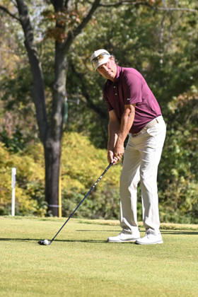 ST. LOUIS , MO - OCTOBER 24: Stephen Ames of Canada lines up his tee shot on the fifth hole during the second round of the PGA, Golf Herren TOUR Champions Stifel Charity Classic on Saturday October 24th, 2026 at Norwood Hills Country Club in St. Louis, MO (Photo by Rick Ulreich Icon Sportswire) GOLF: OCT 24 PGA TOUR Champions Stifel Charity Classic EDITORIAL USE ONLY Icon4111221