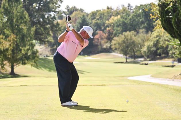 ST. LOUIS , MO - OCTOBER 24: Darren Clarke of the Bahamas starts his swing on the fifth tee during the second round of the PGA, Golf Herren TOUR Champions Stifel Charity Classic on Saturday October 24th, 2026 at Norwood Hills Country Club in St. Louis, MO (Photo by Rick Ulreich Icon Sportswire) GOLF: OCT 24 PGA TOUR Champions Stifel Charity Classic EDITORIAL USE ONLY Icon4288246