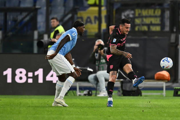 IPA90128633 - Emanuele Valeri of Parma Calcio 1913 and Nuno Tavares of S.S. Lazio are in action during Matchday 8 of the Serie A Championship between S.S. Lazio and Parma Calcio 1913 at the Olympic Stadium on October 24, 2026, in Rome, Italy.  Copyright: xDomenicoxCippitelli IPAxSportx xx IPA90128633 IPA90128633