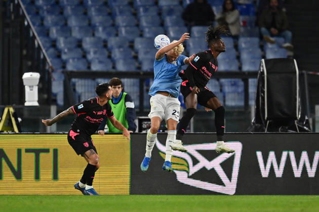 IPA90128635 - Gustav Isaksen of S.S. Lazio and El Bilal Toure of Parma Calcio 1913 are in action during Matchday 8 of the Serie A Championship between S.S. Lazio and Parma Calcio 1913 at the Olympic Stadium on October 24, 2026, in Rome, Italy.  Copyright: xDomenicoxCippitelli IPAxSportx xx IPA90128635 IPA90128635