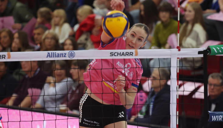 Stuttgart, DEKRA Bundesliga Volleyball: Allianz MTV Stuttgart vs. VfB Suhl LOTTO Thüringen, Alexandra Hadrych, Stuttgart