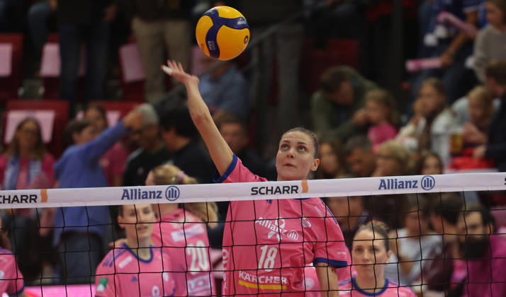 Stuttgart, DEKRA Bundesliga Volleyball: Allianz MTV Stuttgart vs. VfB Suhl LOTTO Thüringen, Viktoriia Mostsitska (Stgt)