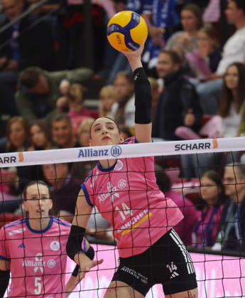Stuttgart, DEKRA Bundesliga Volleyball: Allianz MTV Stuttgart vs. VfB Suhl LOTTO Thüringen, Jordan Iliff, Stuttgart