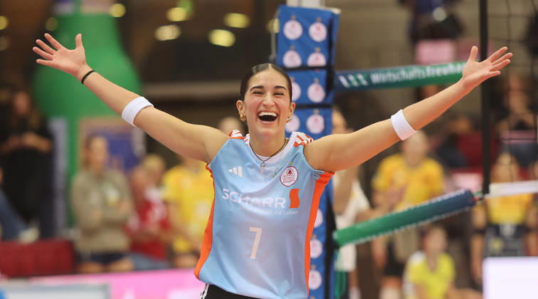 Stuttgart, DEKRA Bundesliga Volleyball: Allianz MTV Stuttgart vs. VfB Suhl LOTTO Thüringen, Fabiana Mottis Stgt