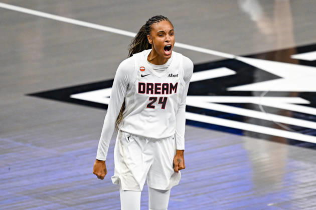 ATLANTA, GA - OCTOBER 24: Atlanta forward DeWanna Bonner (24) reacts during Game Four of the WNBA, Basketball Damen, USA finals between the Golden State Valkyries and the Atlanta Dream on October 24th, 2026 at State Farm Arena in Atlanta, GA. (Photo by Rich von Biberstein Icon Sportswire) WNBA: OCT 24 Finals Golden State Valkyries at Atlanta Dream EDITORIAL USE ONLY Icon261024042