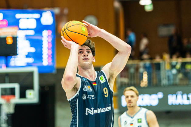 Dominic Parolin, Eisbären Bremerhaven, No. 9 at the free-throw line, GER, Hakro Merlins Crailsheim vs. Eisbären Bremerhaven, Basketball, 2nd Basketball Bundesliga ProA, Men s, Matchday 6, 2026–2027 Season, October 24, 2026, GER, Hakro Merlins Crailsheim vs. Eisbären Bremerhaven, Basketball, 2nd Basketball Bundesliga ProA, Men, Matchday 6, 2026–2027 season, October 24, 2026, Ilshofen Copyright: xEibner-Pressefoto ChristianxLangx EP_CLG