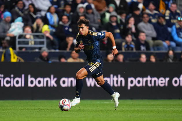 October 24, 2026: Philadelphia Union Midfielder Quinn Sullivan (33) controls the ball during the second half of an MLS, Fussball Herren, USA match against the New England Revolution at Subaru Park in Chester, Pennsylvania. CSM MLS 2026: Union Vs Revolution OCT 24  - ZUMAc04_ 20261024_zma_c04_303 Copyright: xKylexRoddenx