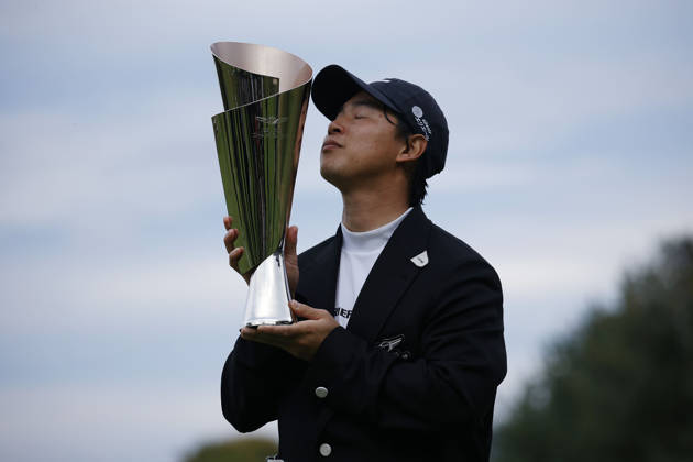 October 25, 2026, Cheonan, Chungnam, SOUTH KOREA: Oct 25, 2026-Cheonan, South Korea-Yuto KATSURAGAWA of Japan Trophy ceremony after final round on 18th Green during a DP World Tour Genesis Championship Final Round at Woo Jeong Hills CC in Cheonan, South Korea. Cheonan SOUTH KOREA - ZUMAr168 20261025_aap_r168_059 Copyright: xRyuxSeung-Ilx