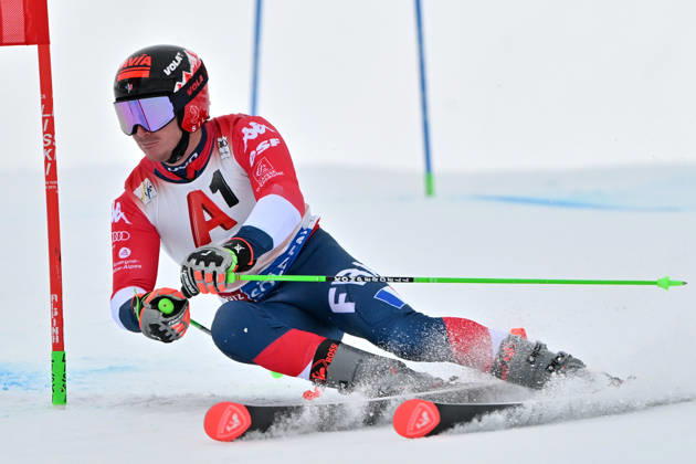 SOELDEN, AUSTRIA - OCTOBER 25: Leo Anguenot of France in action during the first run of the Men s Giant Slalom race of the Audi FIS Alpine Skiing World Cup season opening race on the Rettenbach glacier, Soelden on October 25, 2026 in Soelden, Austria. (Photo by Igor Kupljenik Sports Press Photo) Copyright: xIgorxKupljenikx xSPPx Sportspressphoto_SPR266961