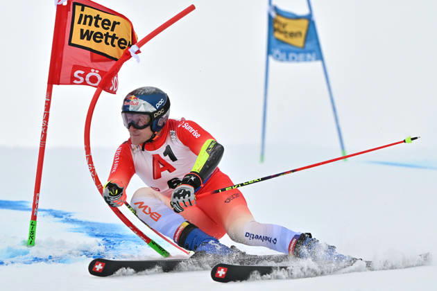 SOELDEN, AUSTRIA - OCTOBER 25: Marco Odermatt of Svitzerland in action during the first run of the Men s Giant Slalom race of the Audi FIS Alpine Skiing World Cup season opening race on the Rettenbach glacier, Soelden on October 25, 2026 in Soelden, Austria. (Photo by Igor Kupljenik Sports Press Photo) Copyright: xIgorxKupljenikx xSPPx Sportspressphoto_SPR266963