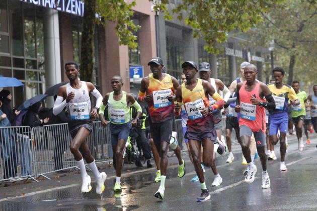October 25, 2026 Track and Field 43 Mainova Frankfurt Marathon Start M 8 Benard Frankfurt am Main, Hesse, Germany