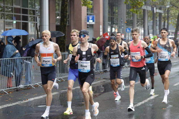 October 25, 2026 Track and Field 43 Mainova Frankfurt Marathon Start M19 Enzo Frankfurt am Main, Hesse, Germany