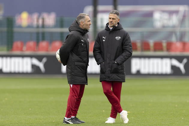 GER, Leipzig, Soccer, RB Leipzig public training session—pictured from left: Jan Zimmermann, assistant coach; Martin Demichelis, head coach of RB Leipzig, October 25, 2026, RB Leipzig Academy Training, Cottaweg, Leipzig. DFL and DFB regulations prohibit any use of photographs as image sequences and or quasi-video, Copyright: HMBxMedia PaulxFritz