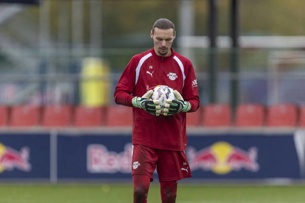 GER, Leipzig, Soccer, RB Leipzig public training session (pictured, from left): Maarten Vandevoordt, RB Leipzig 26, October 25, 2026, RB Leipzig Academy Training, Cottaweg, Leipzig. DFL and DFB regulations prohibit any use of photographs as image sequences and or quasi-video, Copyright: HMBxMedia PaulxFritz