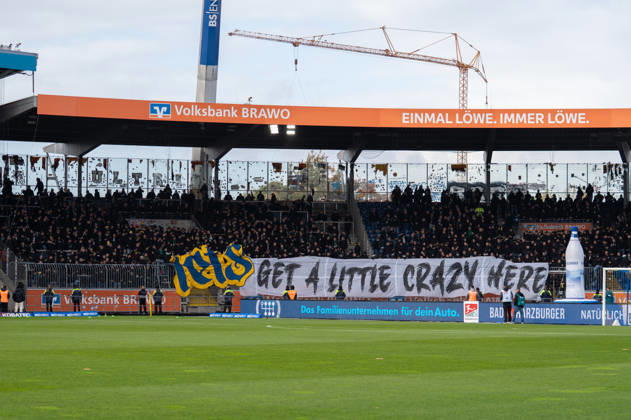 Football, 2nd Bundesliga, Eintracht Braunschweig v Hannover 96, H96 fans display a stolen banner