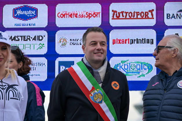 IPA90162046 - Simone Venturini, Mayor of Venice during the 40th Venice Marathon in 2026, a marathon race in Venice, Italy, on October 25, 2026  Copyright: xAlessioxMarini IPAxSportx xx IPA90162046 IPA90162046