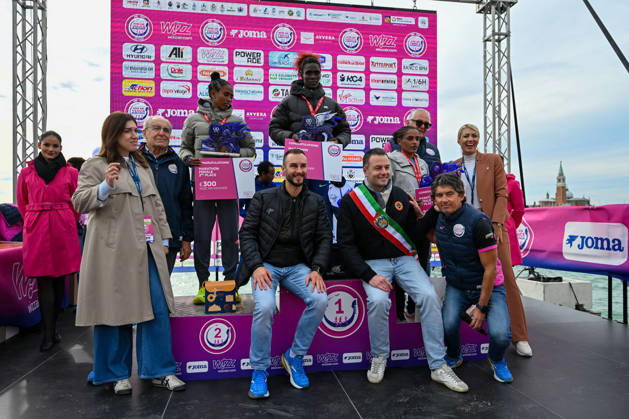 TRACK AND FIELD - Marathon - 40th Venice Marathon 2026 Photo by IPA ABACAPRESS.COM90162058 - The Women s Podium at the 40th Venice Marathon 2026, a marathon race in Venice, Italy, on October 25, 2026 Venice Italy  Copyright: xIPAxSport ABACAx