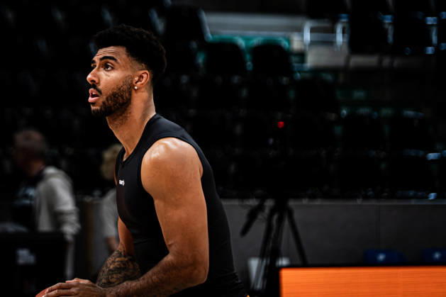 easyCredit BBL Phoenix Hagen vs. Basketball Löwen Braunschweig, Hagen, October 25, 2026, Ischelandhalle, Hagen; Anthony Polite 8, Phoenix Hagen, SF, before the game: easyCredit BBL Phoenix Hagen vs. Basketball Löwen Braunschweig, Hagen, October 25, 2026, Ischelandhalle, Hagen Copyright: xBEAUTIFULxSPORTS Piepenstockx