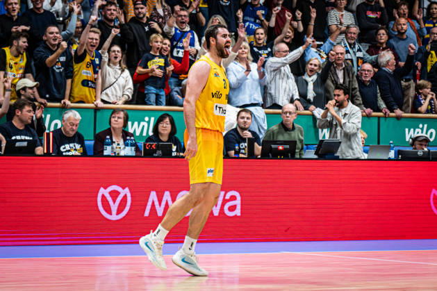 easyCredit BBL Phoenix Hagen vs. Basketball Löwen Braunschweig, Hagen, October 25, 2026, Ischelandhalle, Hagen: Tim Uhlemann, 21, PF for Phoenix Hagen, celebrates his three-pointer. easyCredit BBL Phoenix Hagen vs. Basketball Löwen Braunschweig, Hagen, October 25, 2026, Ischelandhalle, Hagen Copyright: xBEAUTIFULxSPORTS Piepenstockx