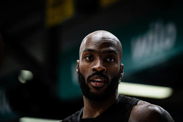 easyCredit BBL Phoenix Hagen vs. Basketball Löwen Braunschweig, Hagen, October 25, 2026, Ischelandhalle Hagen, Sheldon Edwards 13, Basketball Löwen Braunschweig, SG easyCredit BBL Phoenix Hagen vs. Basketball Löwen Braunschweig, Hagen, October 25, 2026, Ischelandhalle Hagen Copyright: xBEAUTIFULxSPORTS Piepenstockx