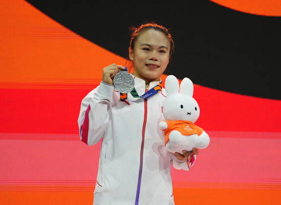 Zhang Qingying of China wins silver on the balance beam during the artistic gymnastics competition on Day 9 of the World Championships at Ahoy in Rotterdam, Netherlands, on October 25, 2026. DeFodi Images