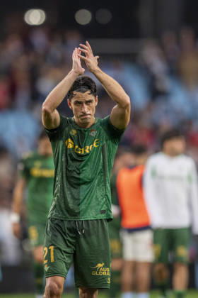 R C Celta vs. Real Betis, La Liga EA Sports,Matchday 10: Marc Roca of Real Betis during Matchday 10 of La Liga EA Sports: R.C. Celta vs. Real Betis on October 25, 2026, at Abanca Balaidos Stadium in Vigo, Pontevedra, Spain Copyright: xLuisxlorenzox
