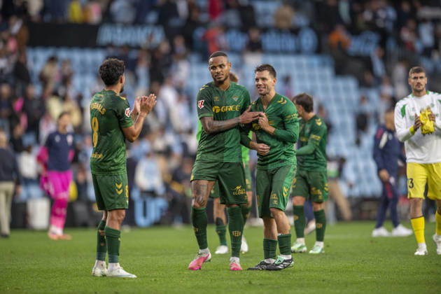 R.C. Celta vs. Real Betis, La Liga EA Sports, Matchday 10: Real Betis players at the end of the match,during Matchday 10 of La Liga EA Sports: R.C. Celta vs. Real Betis on October 25, 2026, at Abanca Balaidos Stadium in Vigo, Pontevedra, Spain Copyright: xLuisxlorenzox